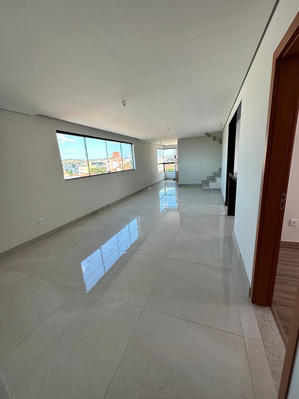 Cobertura à venda com 4 quartos, 228m² - Foto 3