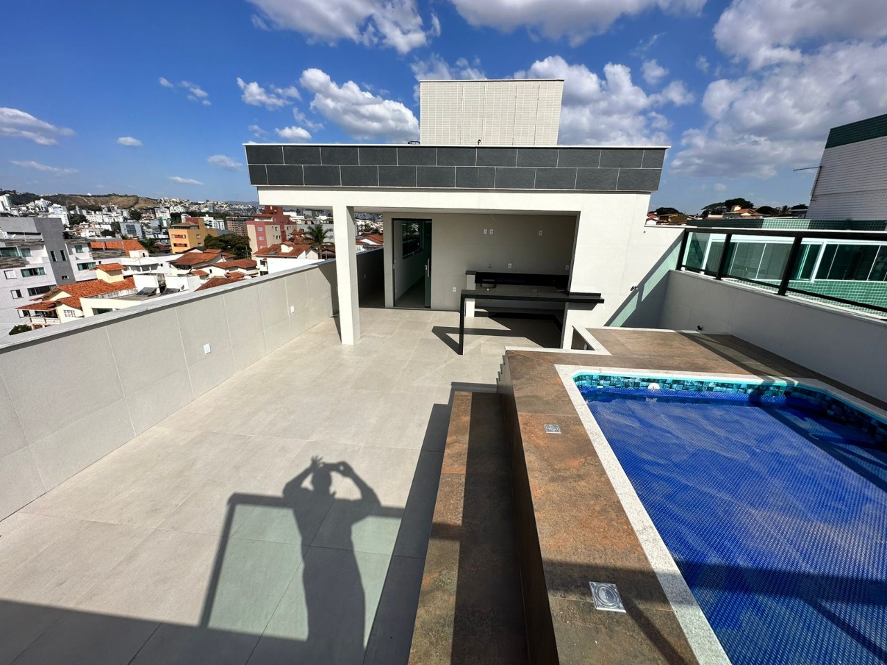 Cobertura à venda com 4 quartos, 228m² - Foto 1