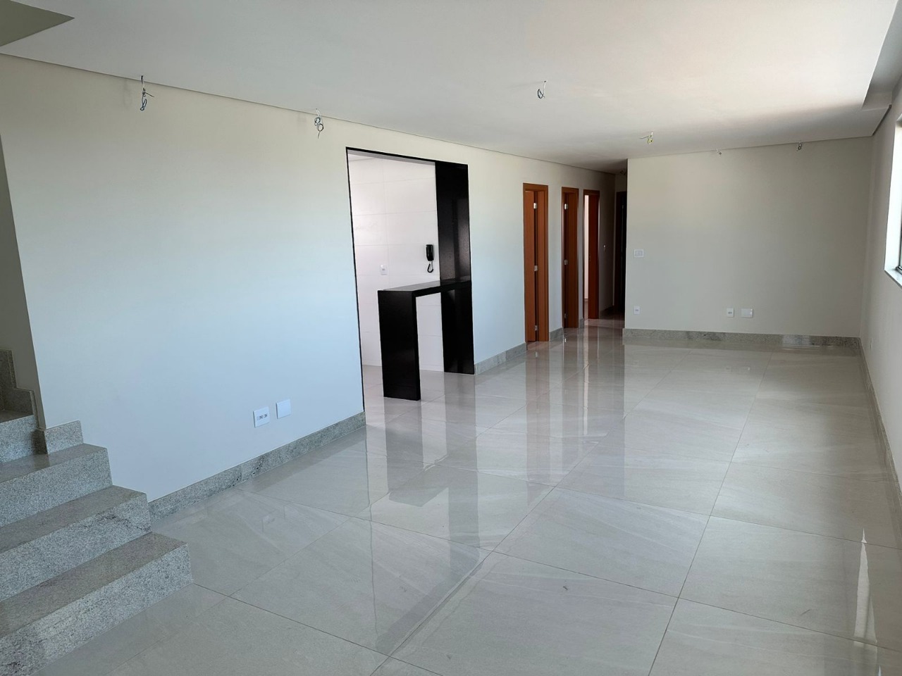 Cobertura à venda com 4 quartos, 228m² - Foto 4