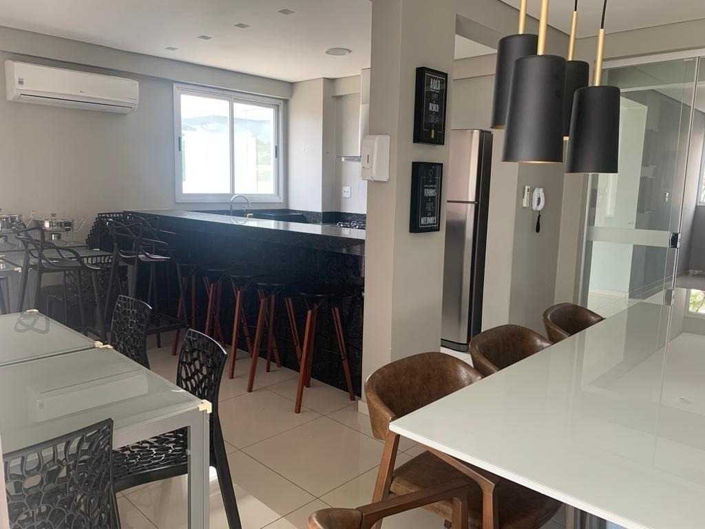 Apartamento à venda com 2 quartos, 61m² - Foto 11