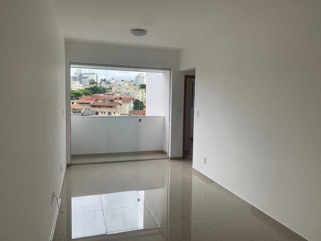 Apartamento à venda com 2 quartos, 61m² - Foto 10