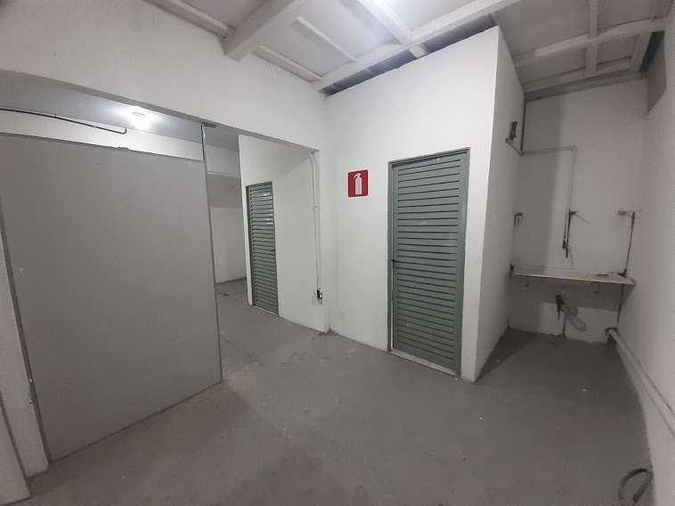 Loja-Salão para alugar com 1 quarto, 160m² - Foto 9