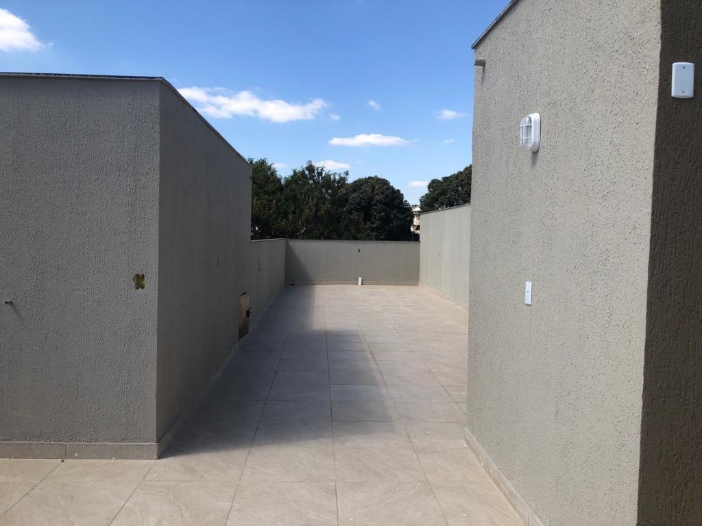 Casa à venda com 3 quartos, 124m² - Foto 11