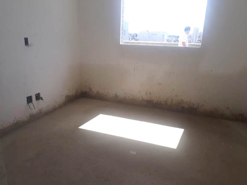 Apartamento à venda com 2 quartos, 64m² - Foto 2