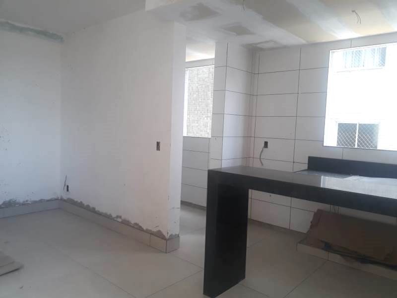 Apartamento à venda com 2 quartos, 64m² - Foto 13