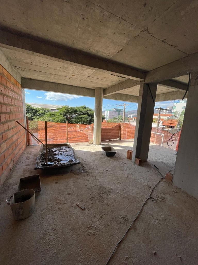 Apartamento à venda com 3 quartos, 98m² - Foto 7