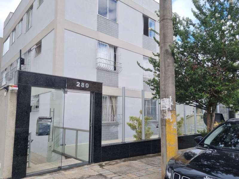 Apartamento à venda com 2 quartos, 75m² - Foto 1