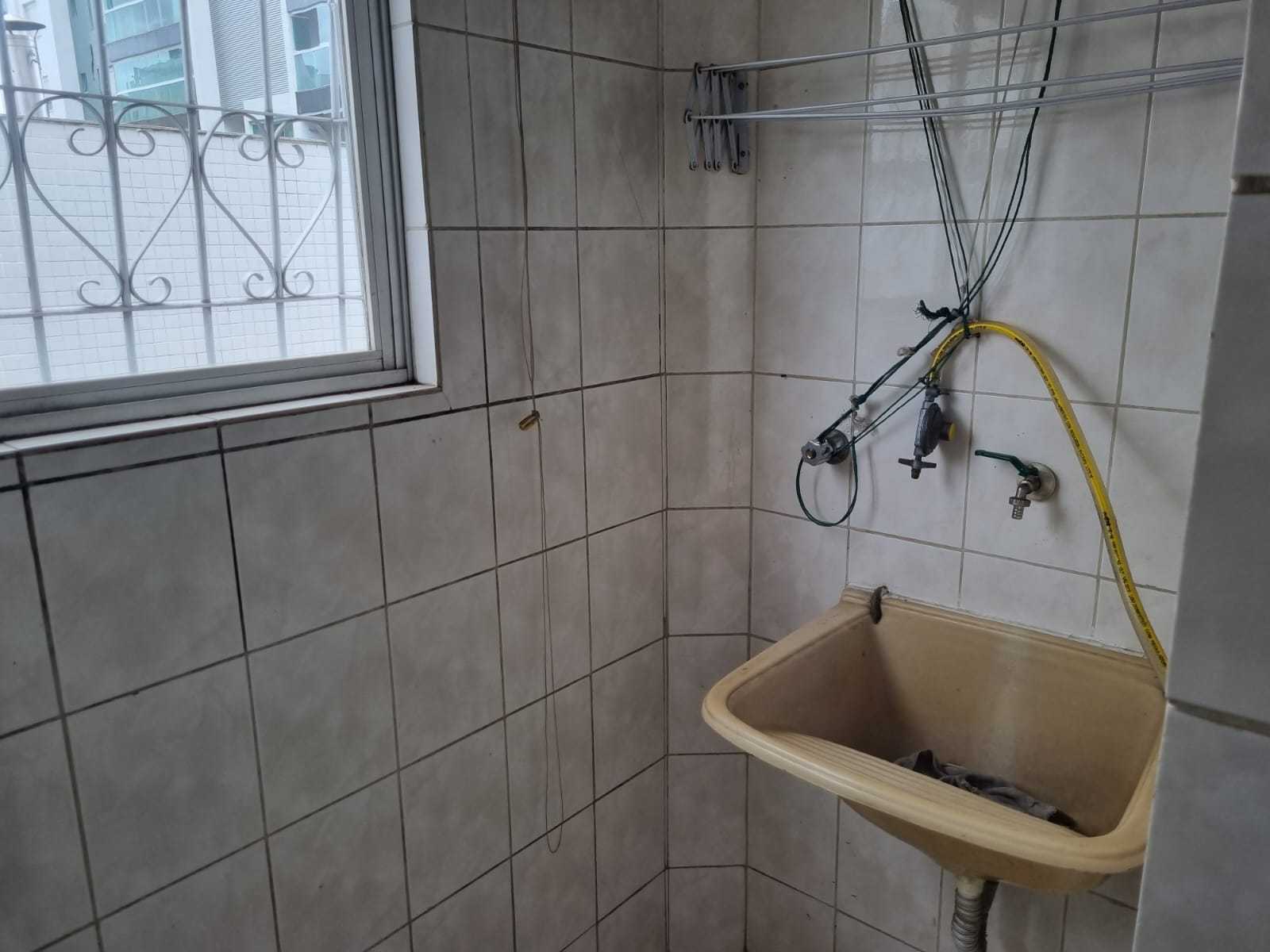 Apartamento à venda com 2 quartos, 75m² - Foto 16