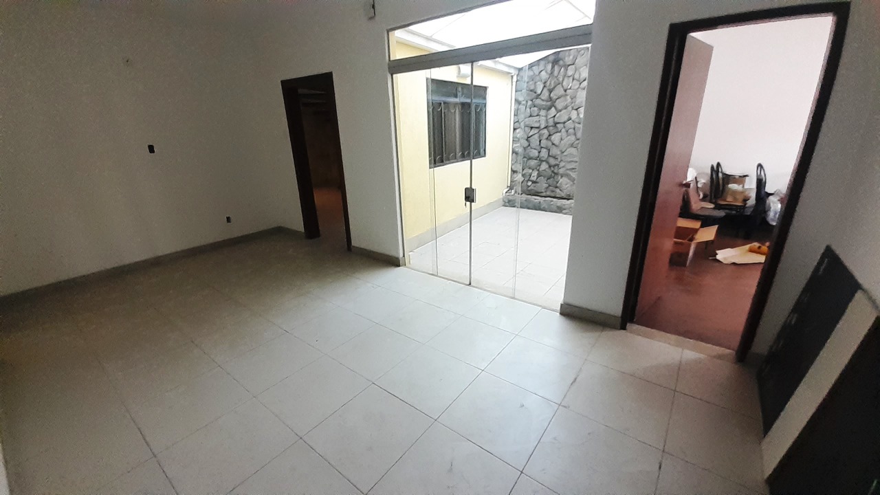 Casa à venda com 4 quartos, 450m² - Foto 20