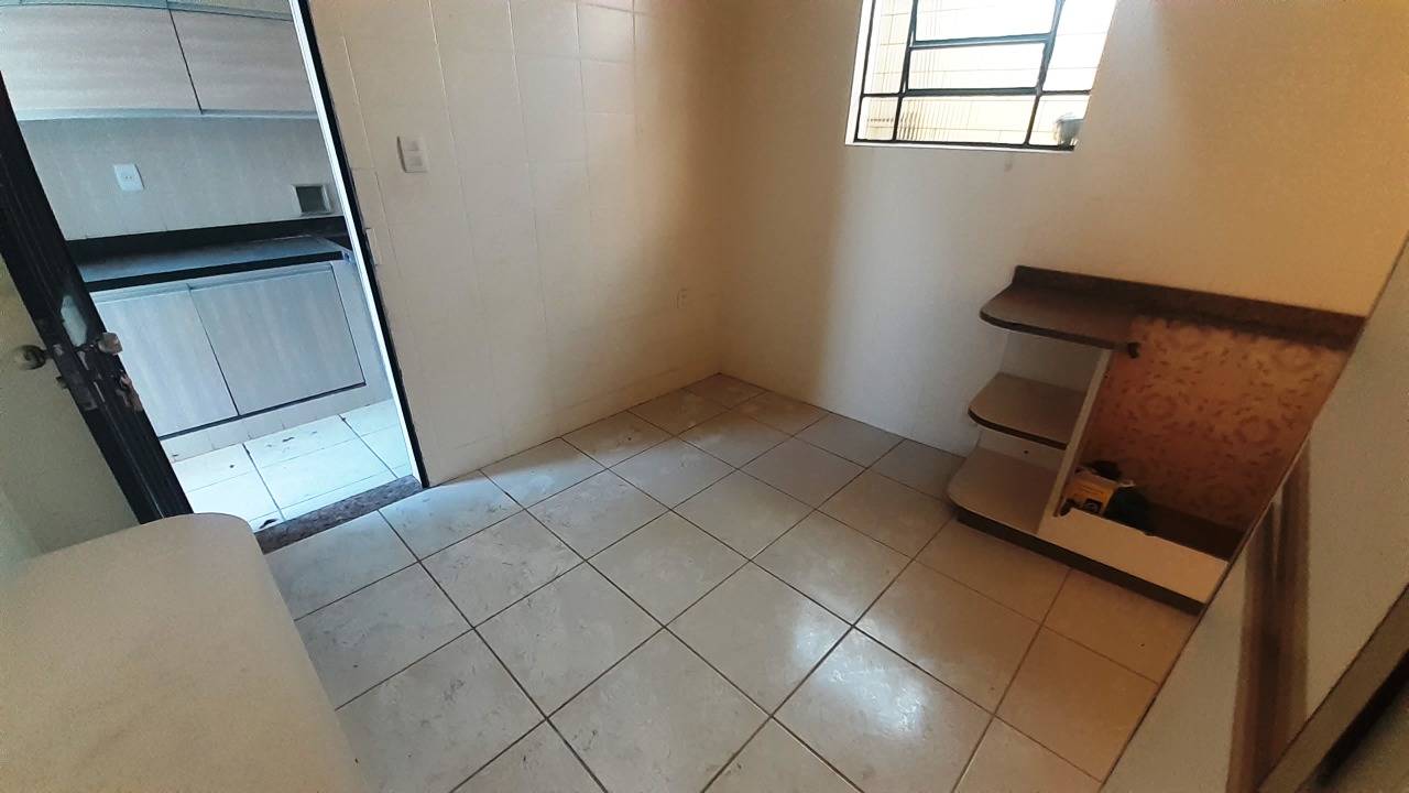 Casa à venda com 4 quartos, 450m² - Foto 24