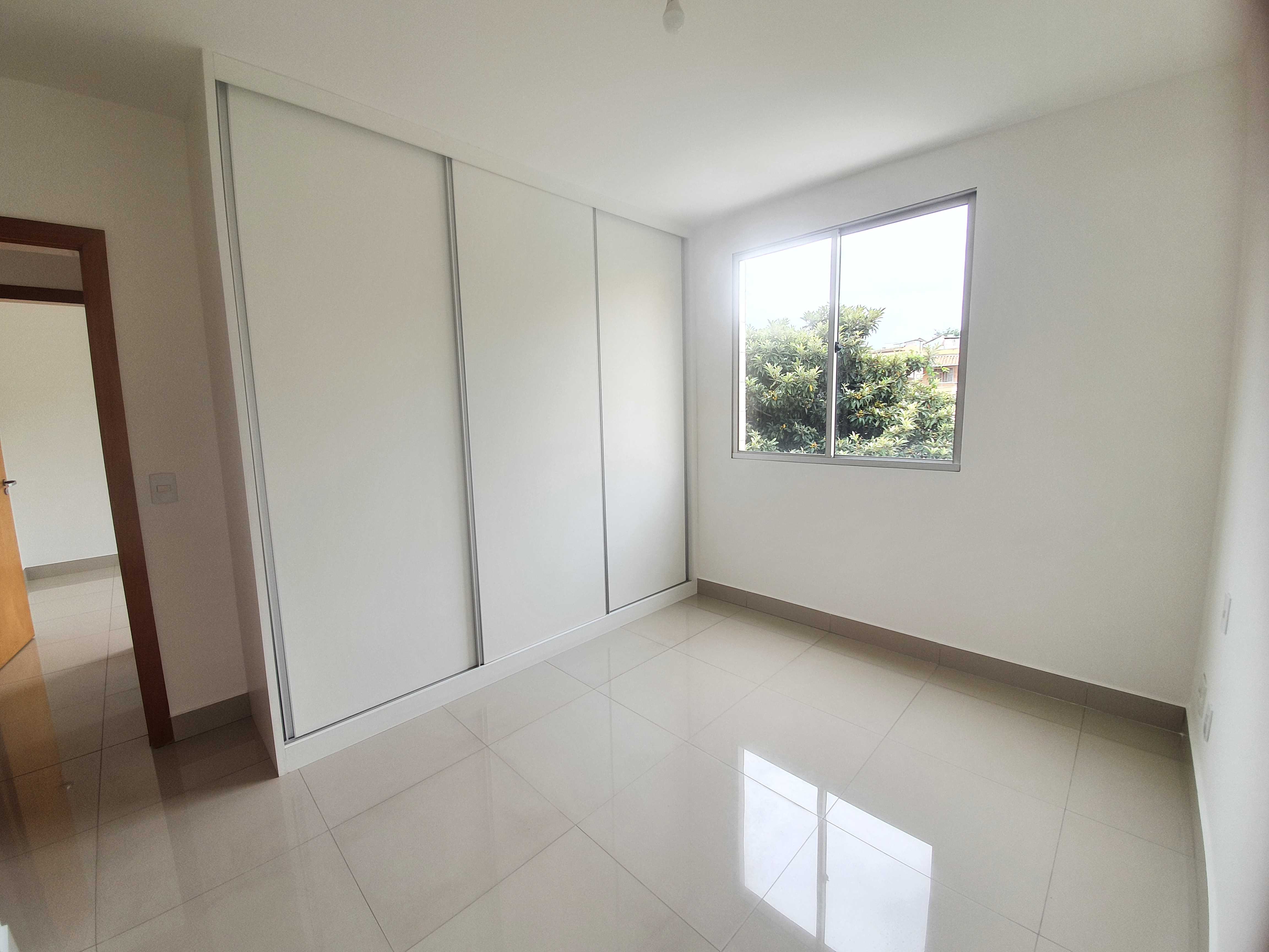 Apartamento à venda com 2 quartos, 60m² - Foto 5