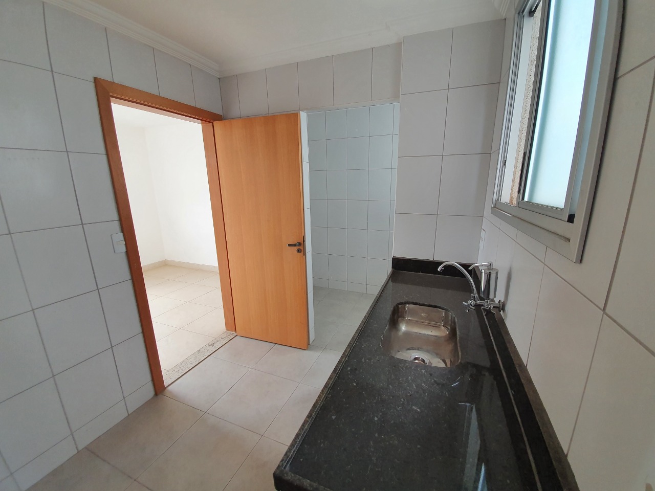 Apartamento à venda com 3 quartos, 75m² - Foto 5