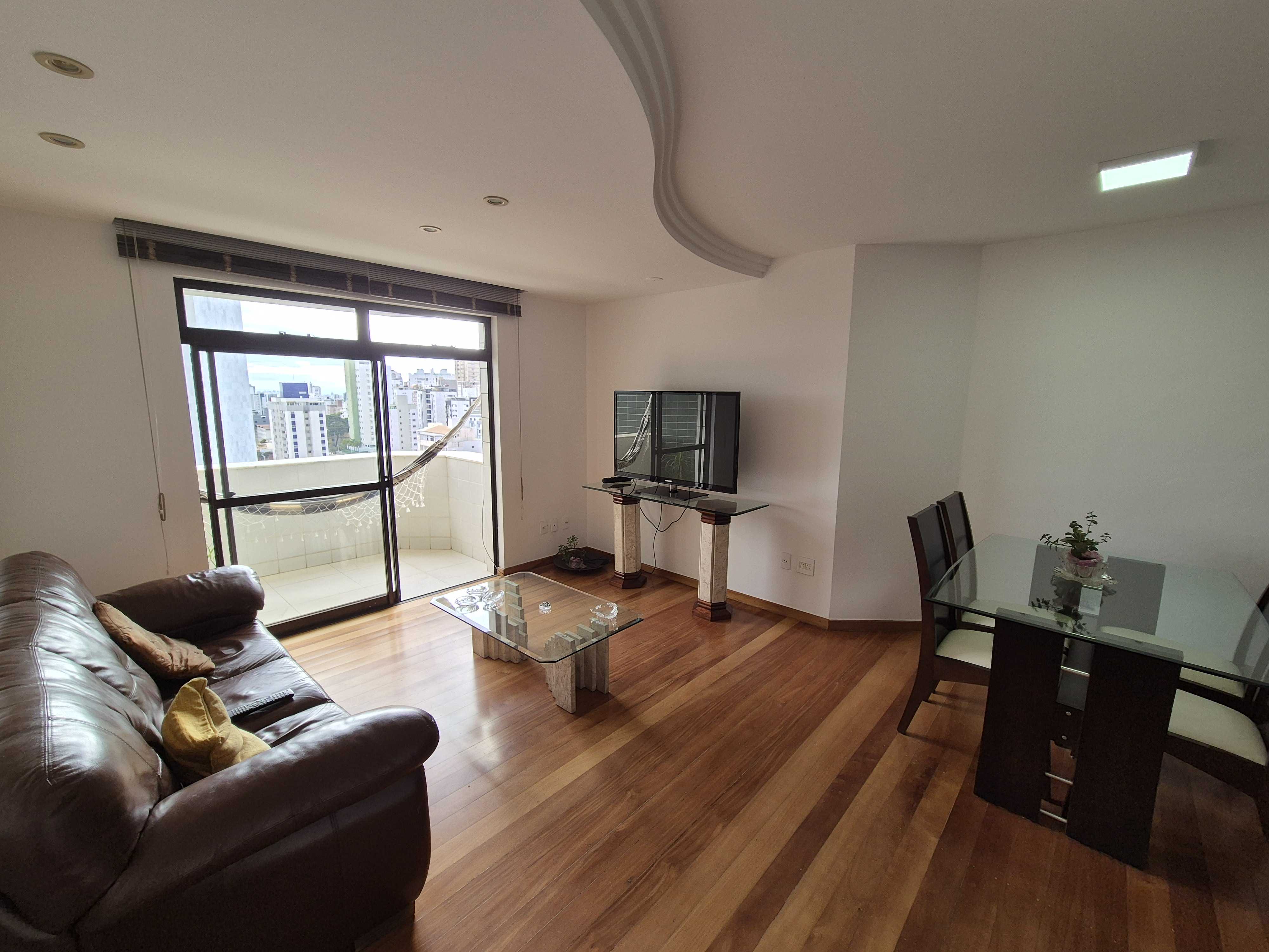 Apartamento à venda com 3 quartos, 85m² - Foto 1