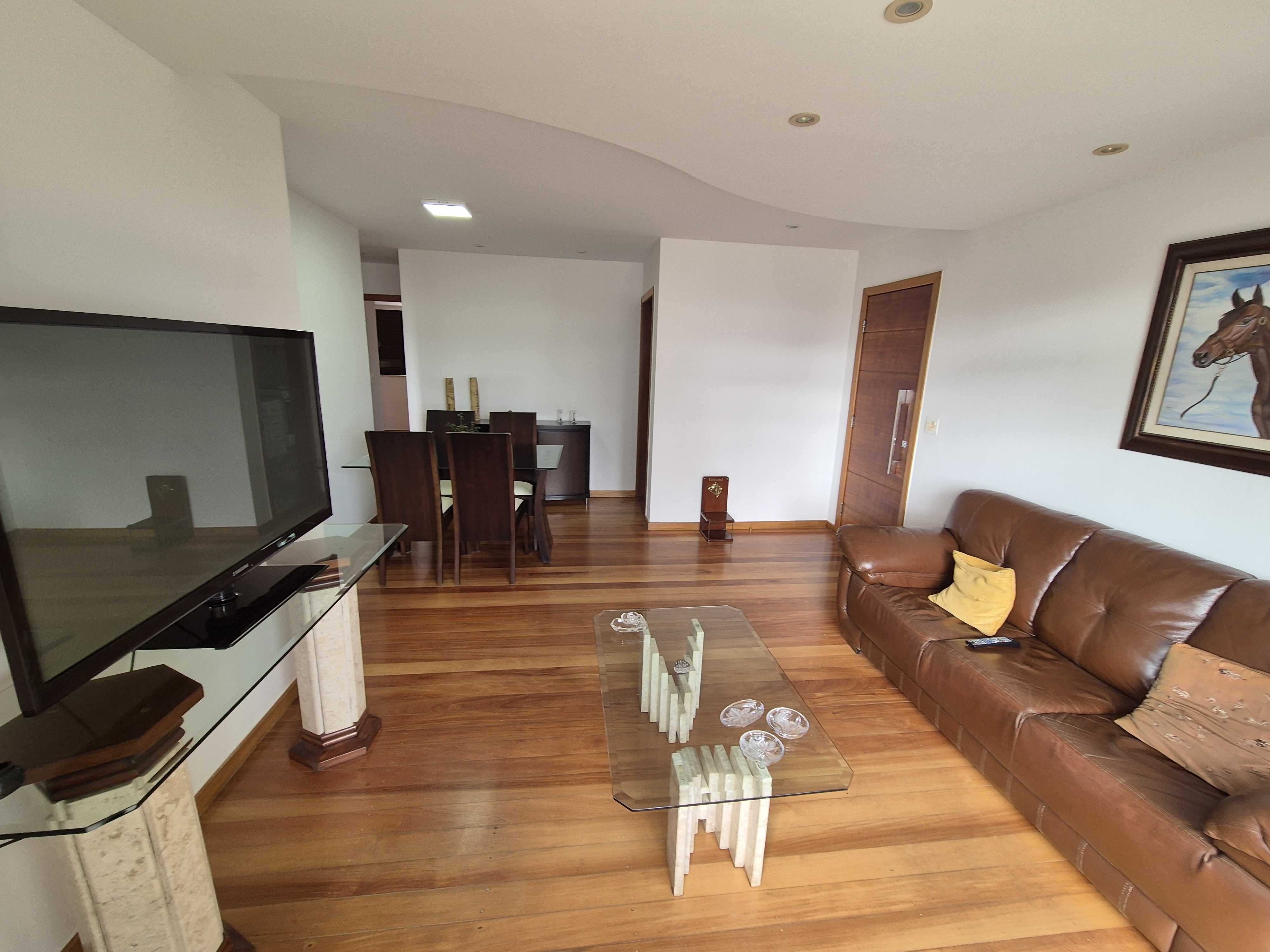 Apartamento à venda com 3 quartos, 85m² - Foto 3