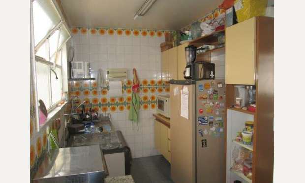 Apartamento à venda com 4 quartos, 140m² - Foto 1