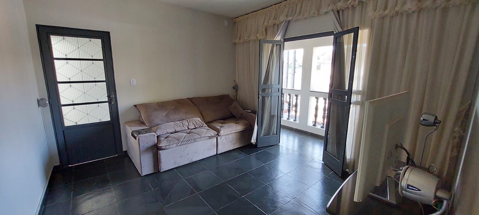 Casa à venda com 3 quartos, 286m² - Foto 10