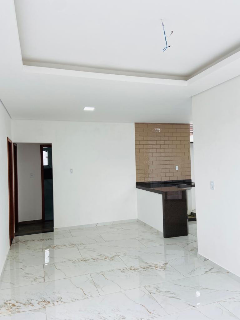 Casa à venda com 3 quartos, 100m² - Foto 9