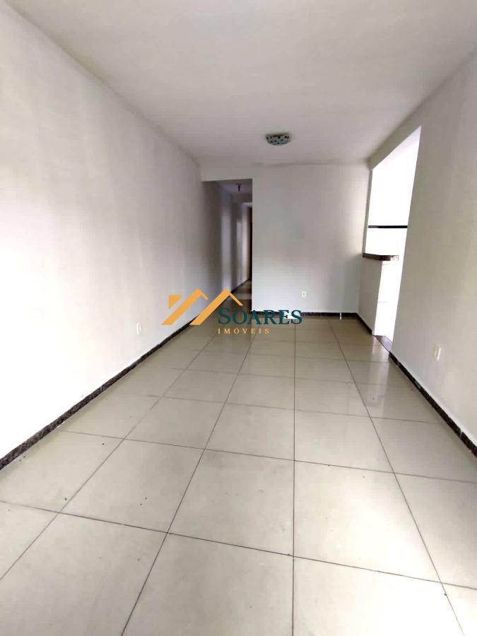 Casa à venda com 3 quartos, 180m² - Foto 1