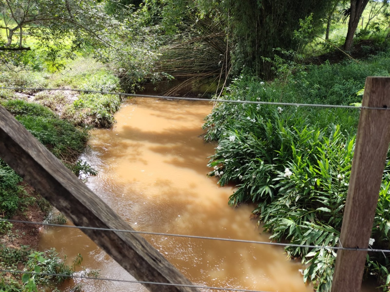 Chácara à venda com 4 quartos, 4840000m² - Foto 12