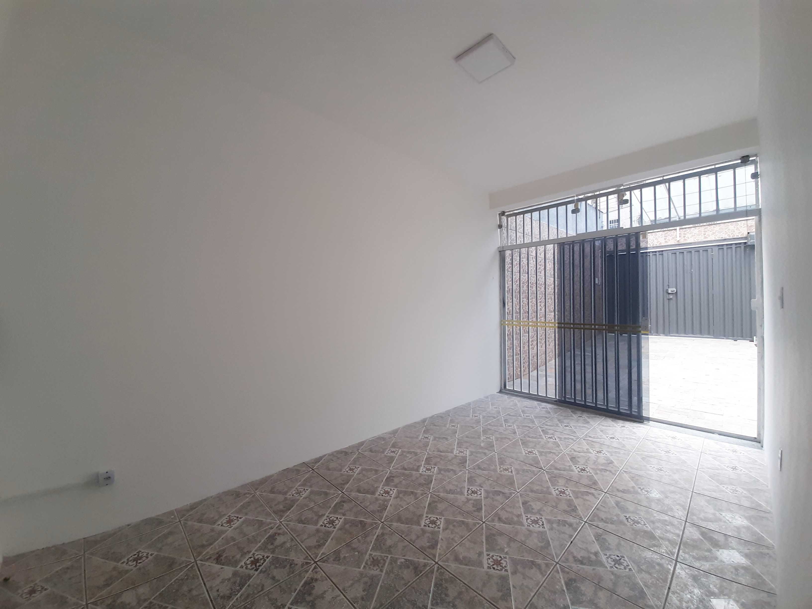 Loja-Salão para alugar com 5 quartos, 250m² - Foto 3