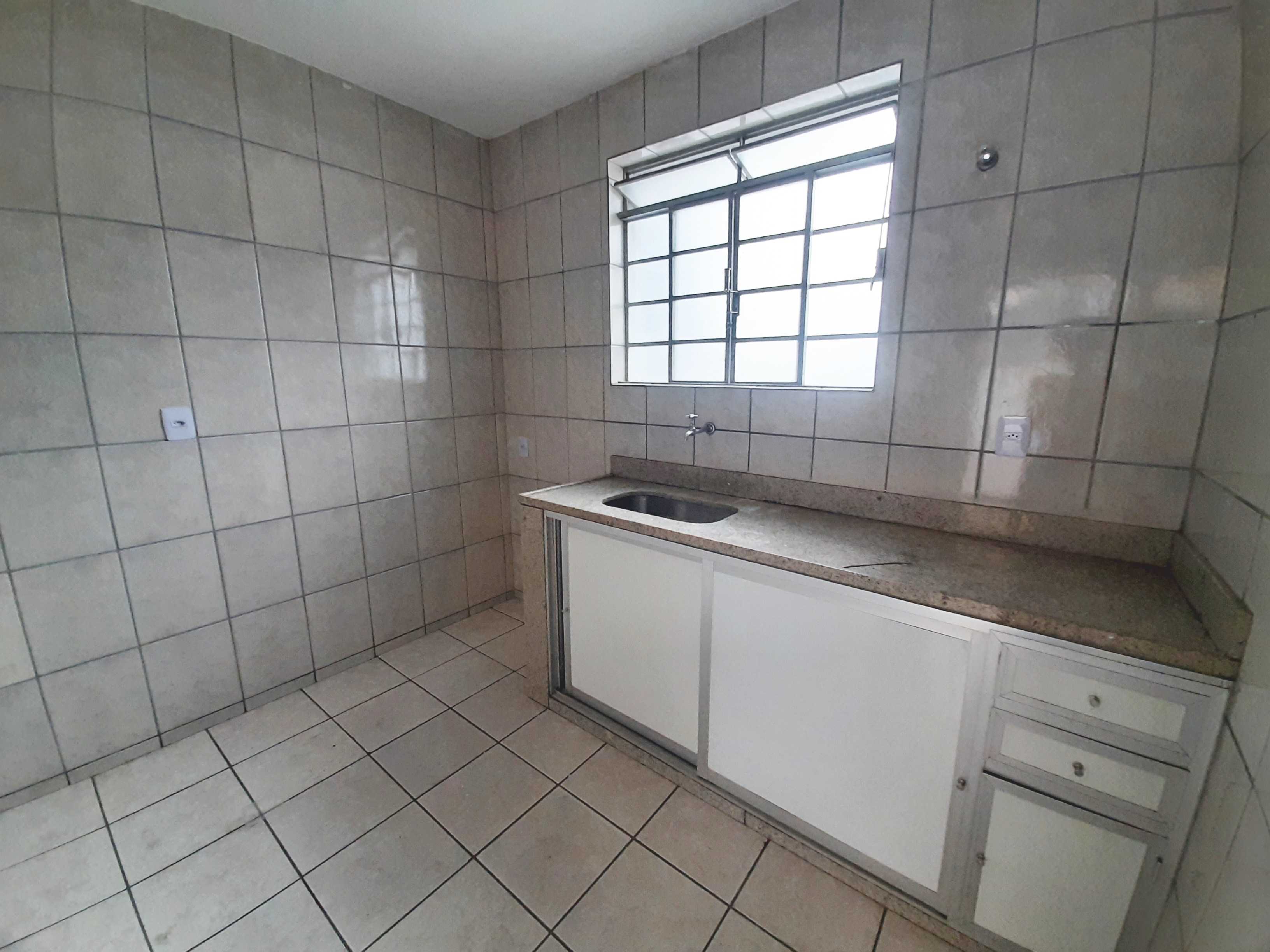 Loja-Salão para alugar com 5 quartos, 250m² - Foto 17