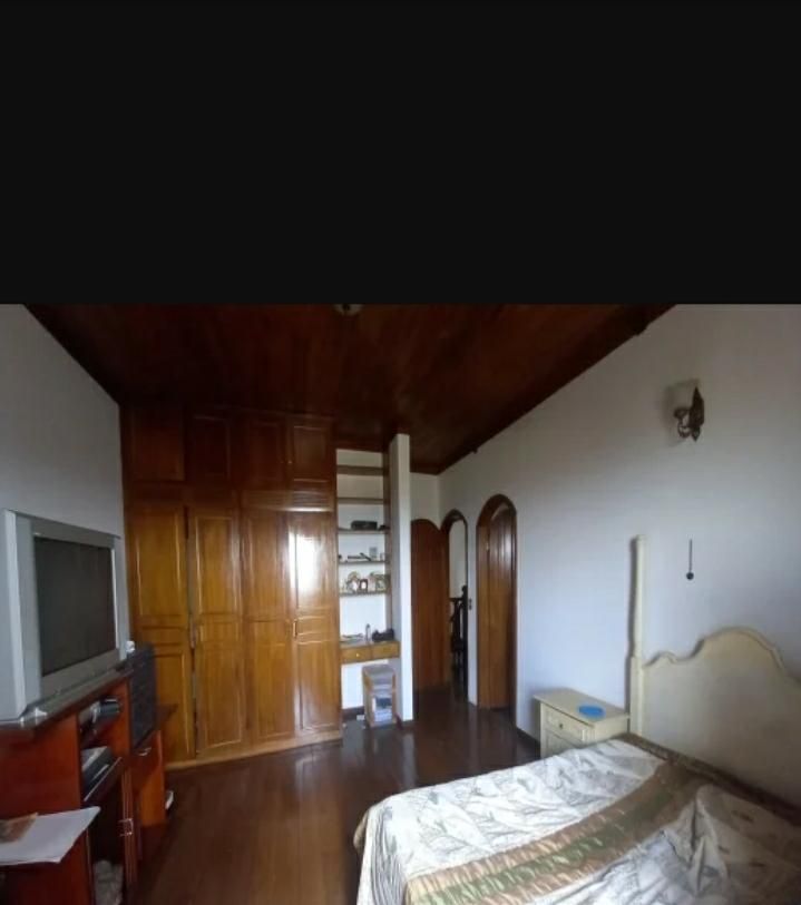 Casa para alugar com 4 quartos, 1450m² - Foto 14