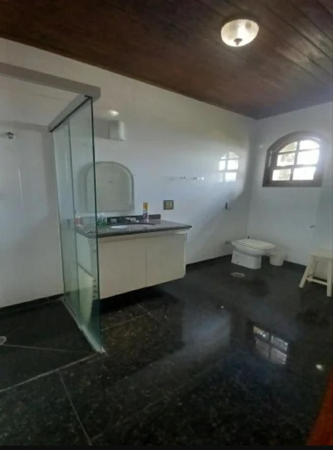 Casa para alugar com 4 quartos, 1450m² - Foto 18