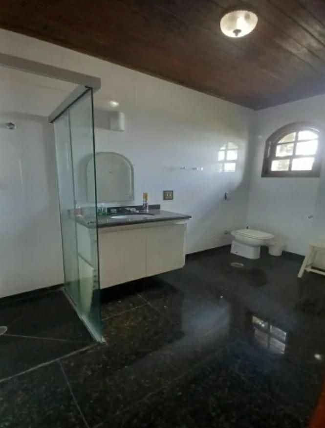 Casa para alugar com 4 quartos, 1450m² - Foto 24