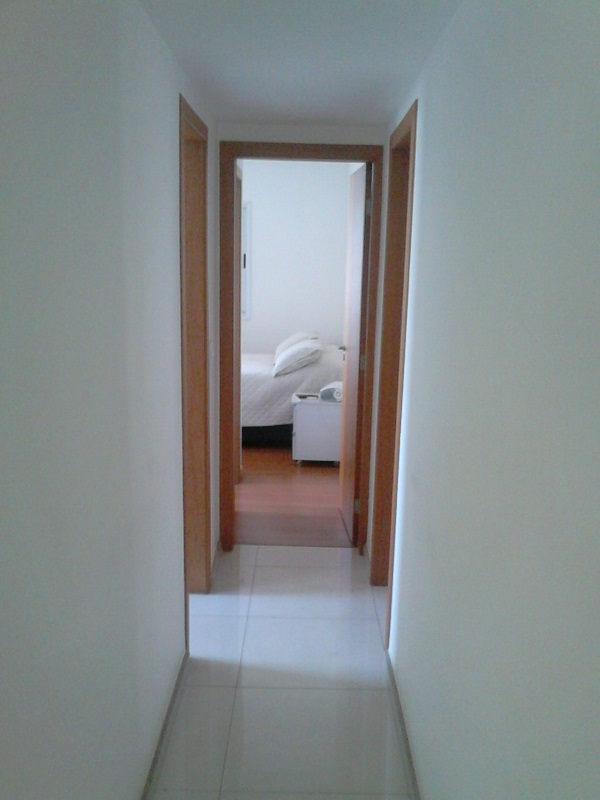 Apartamento à venda com 2 quartos, 90m² - Foto 2