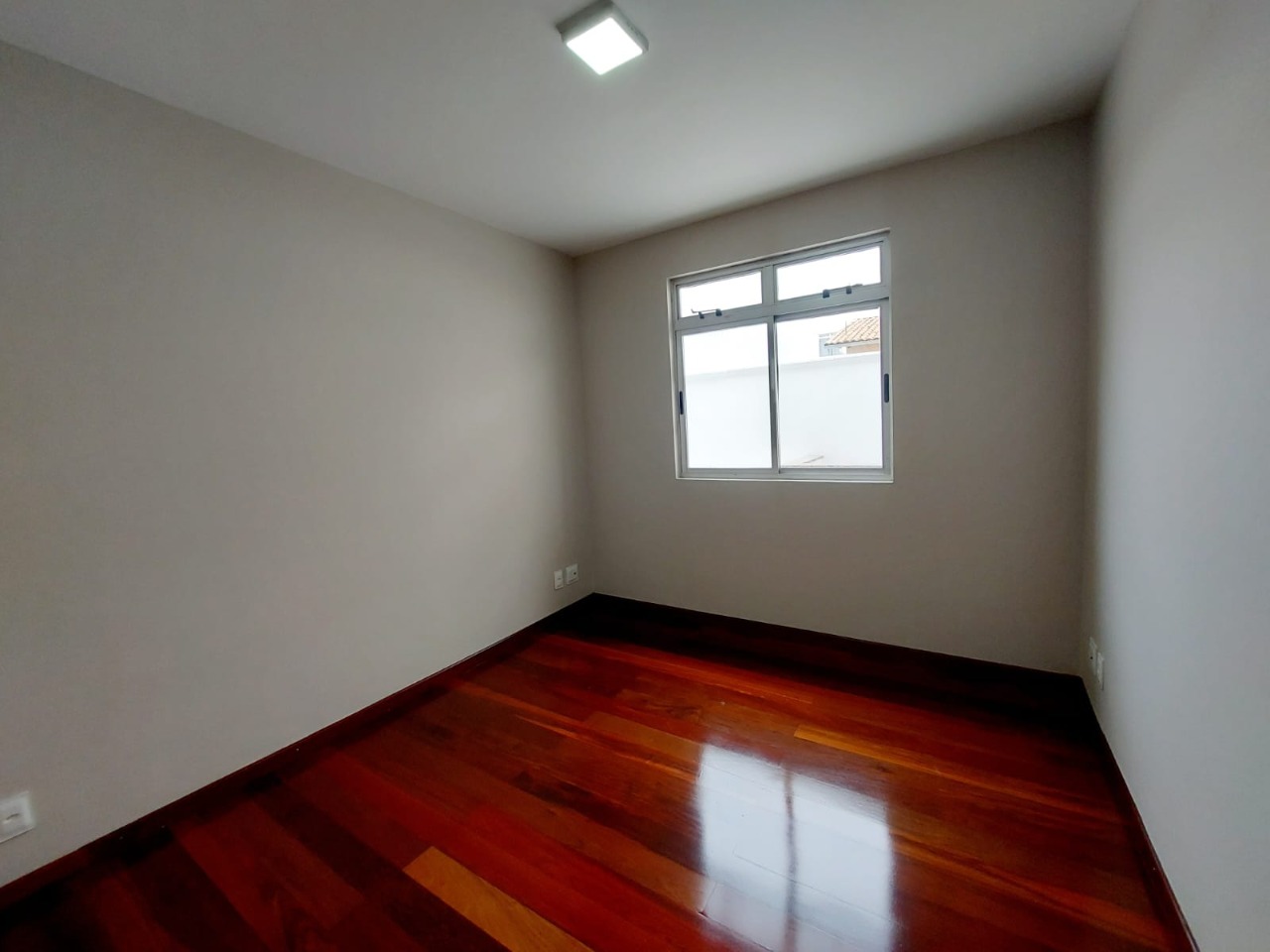 Casa à venda com 3 quartos, 260m² - Foto 14