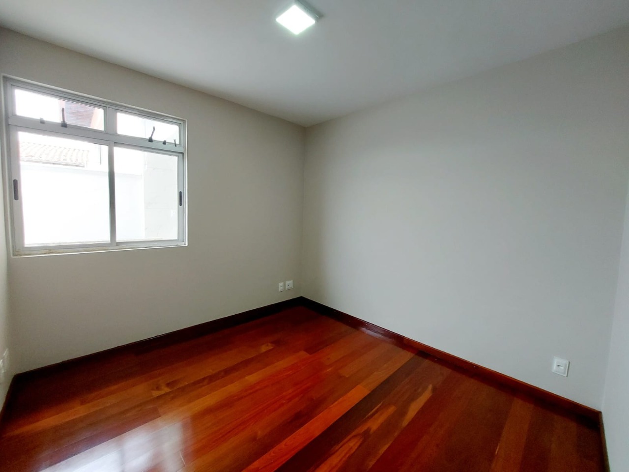 Casa à venda com 3 quartos, 260m² - Foto 16