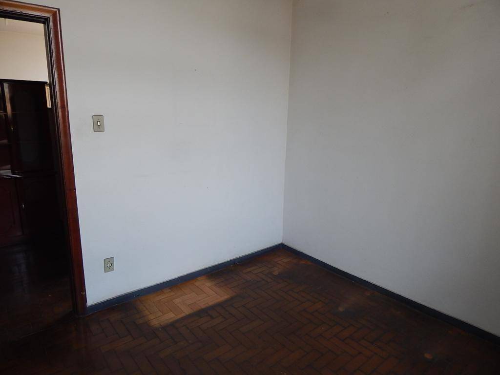 Apartamento à venda com 2 quartos, 60m² - Foto 17