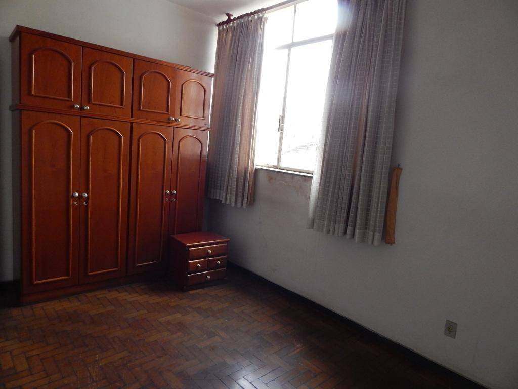 Apartamento à venda com 2 quartos, 60m² - Foto 15