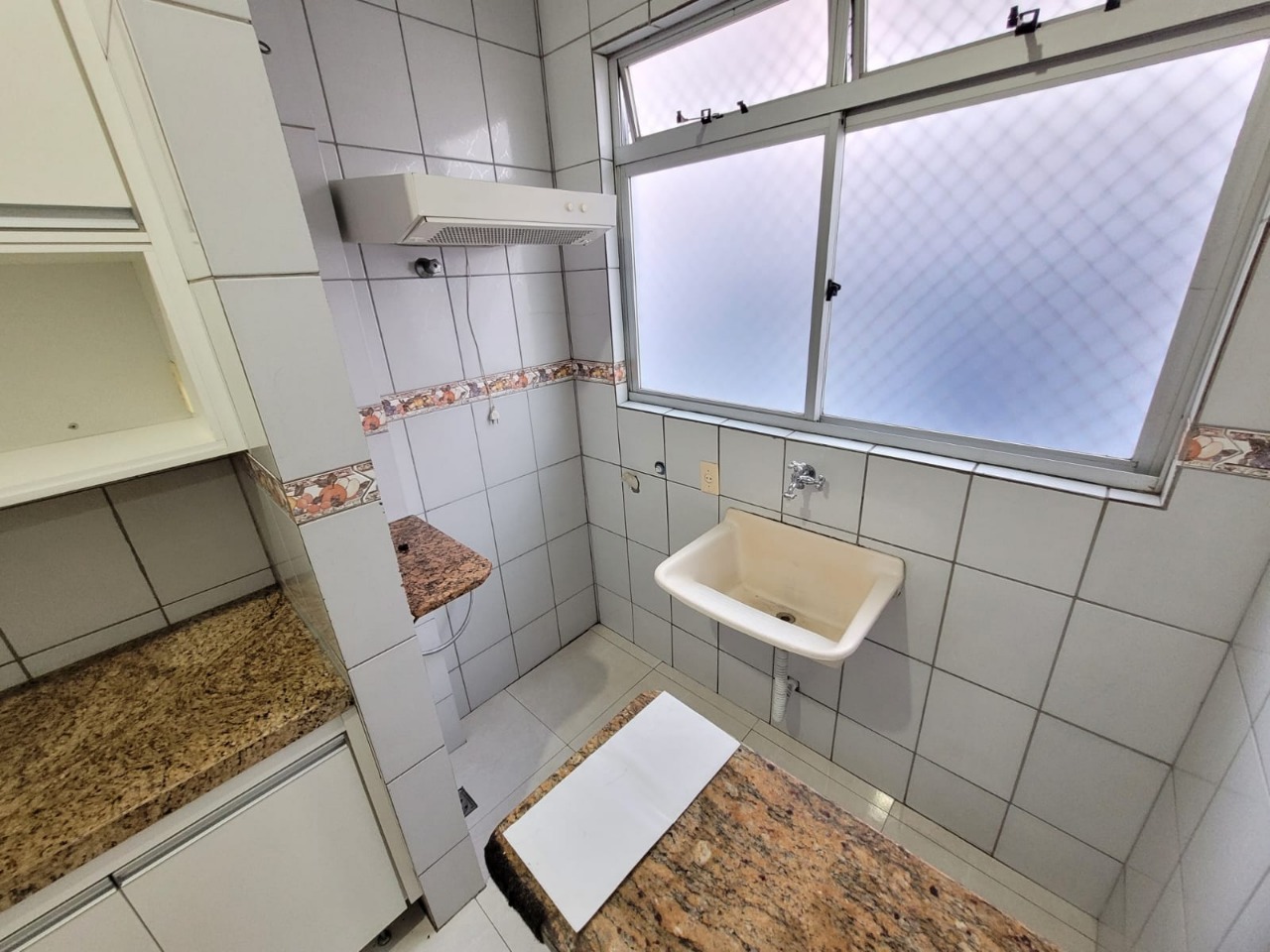 Apartamento à venda com 3 quartos, 75m² - Foto 7