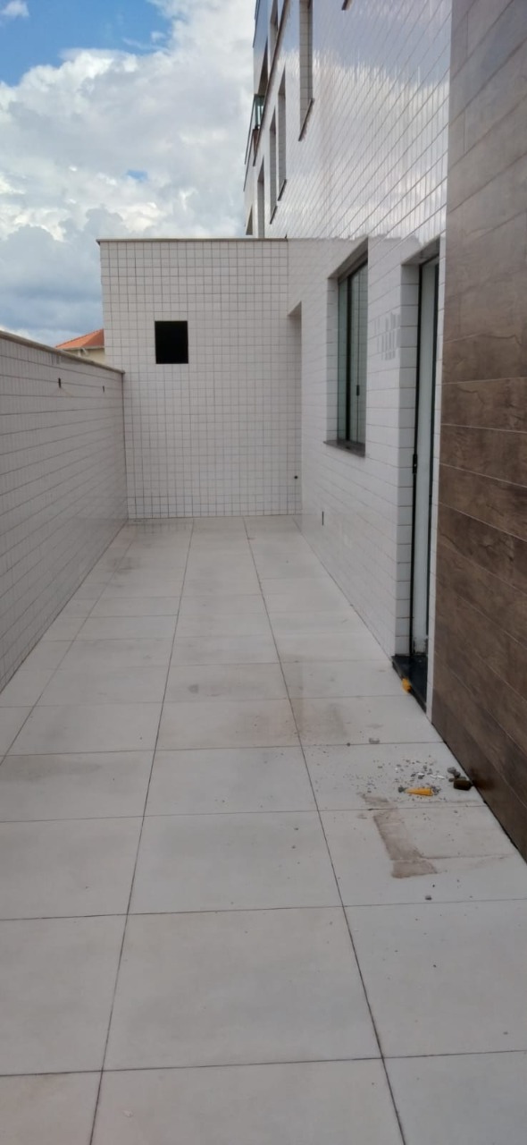 Apartamento à venda com 3 quartos, 86m² - Foto 4