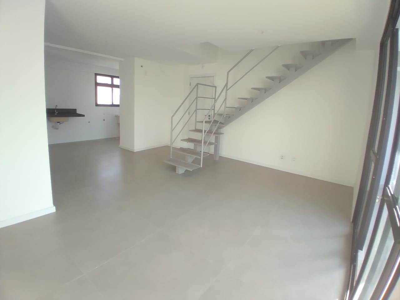 Apartamento à venda com 3 quartos, 153m² - Foto 4