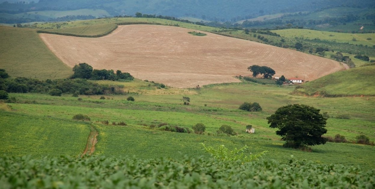 Chácara à venda com 6 quartos, 4578000m² - Foto 20