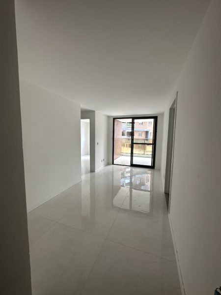 Apartamento à venda com 2 quartos, 66m² - Foto 5