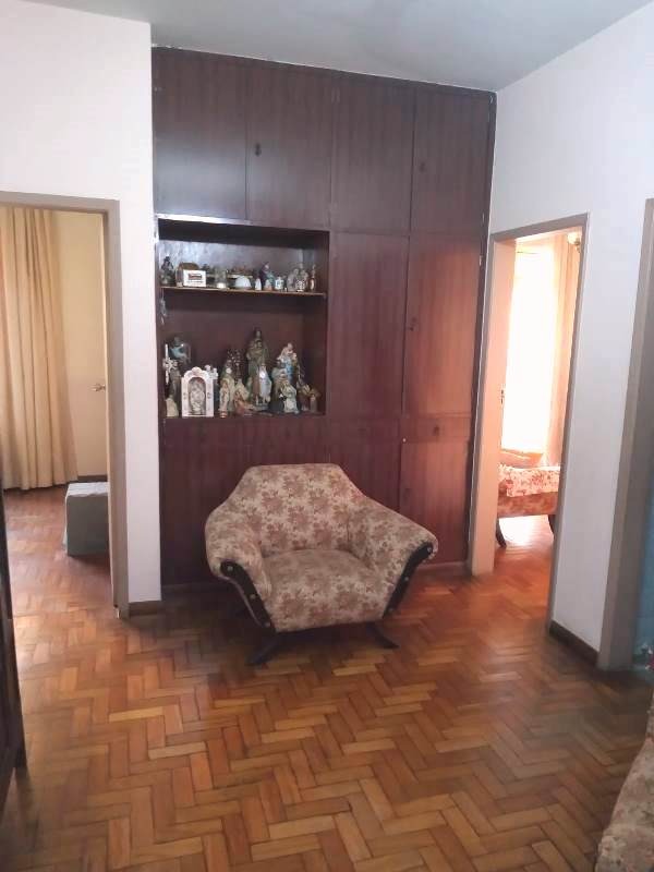 Casa à venda com 3 quartos, 346m² - Foto 2