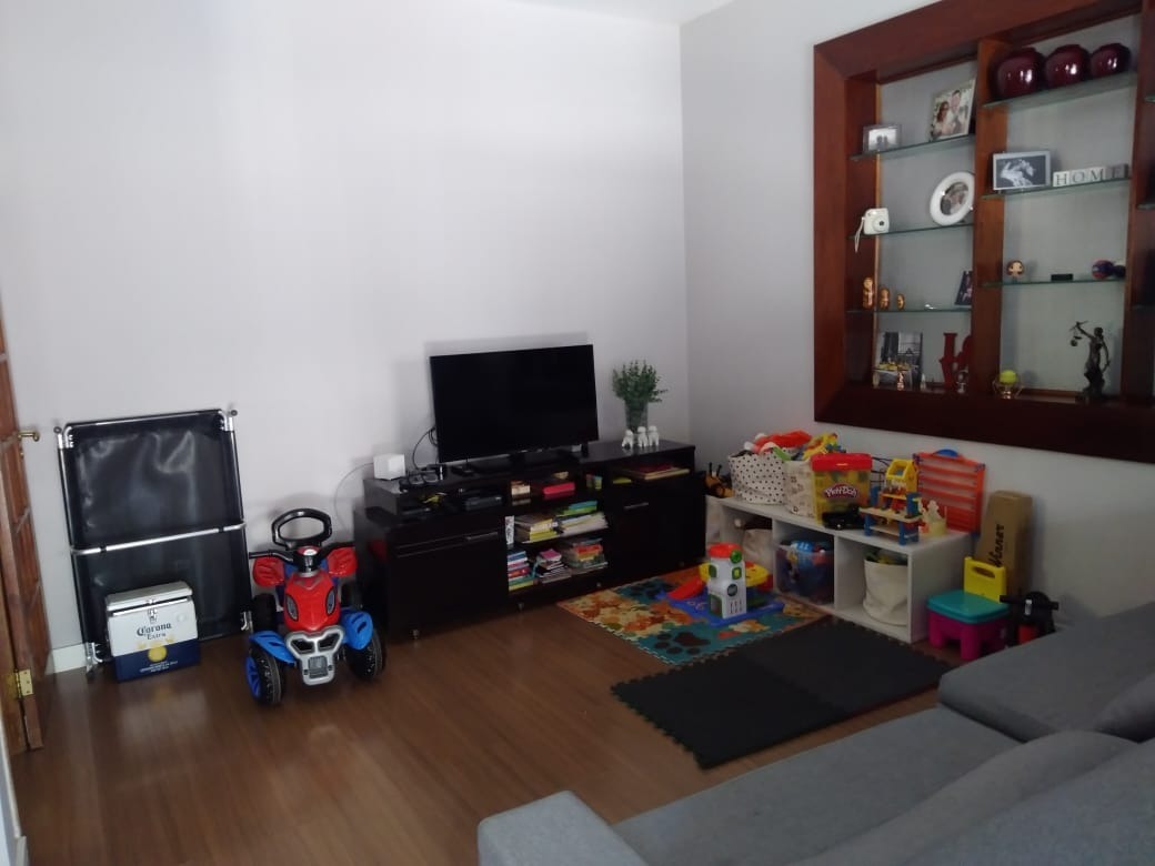 Casa à venda com 3 quartos, 158m² - Foto 4