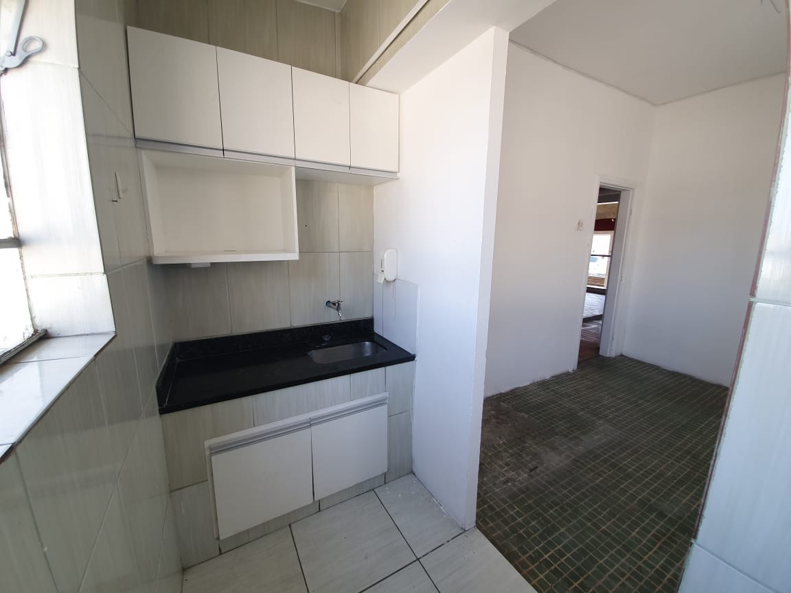 Casa para alugar com 3 quartos, 250m² - Foto 19