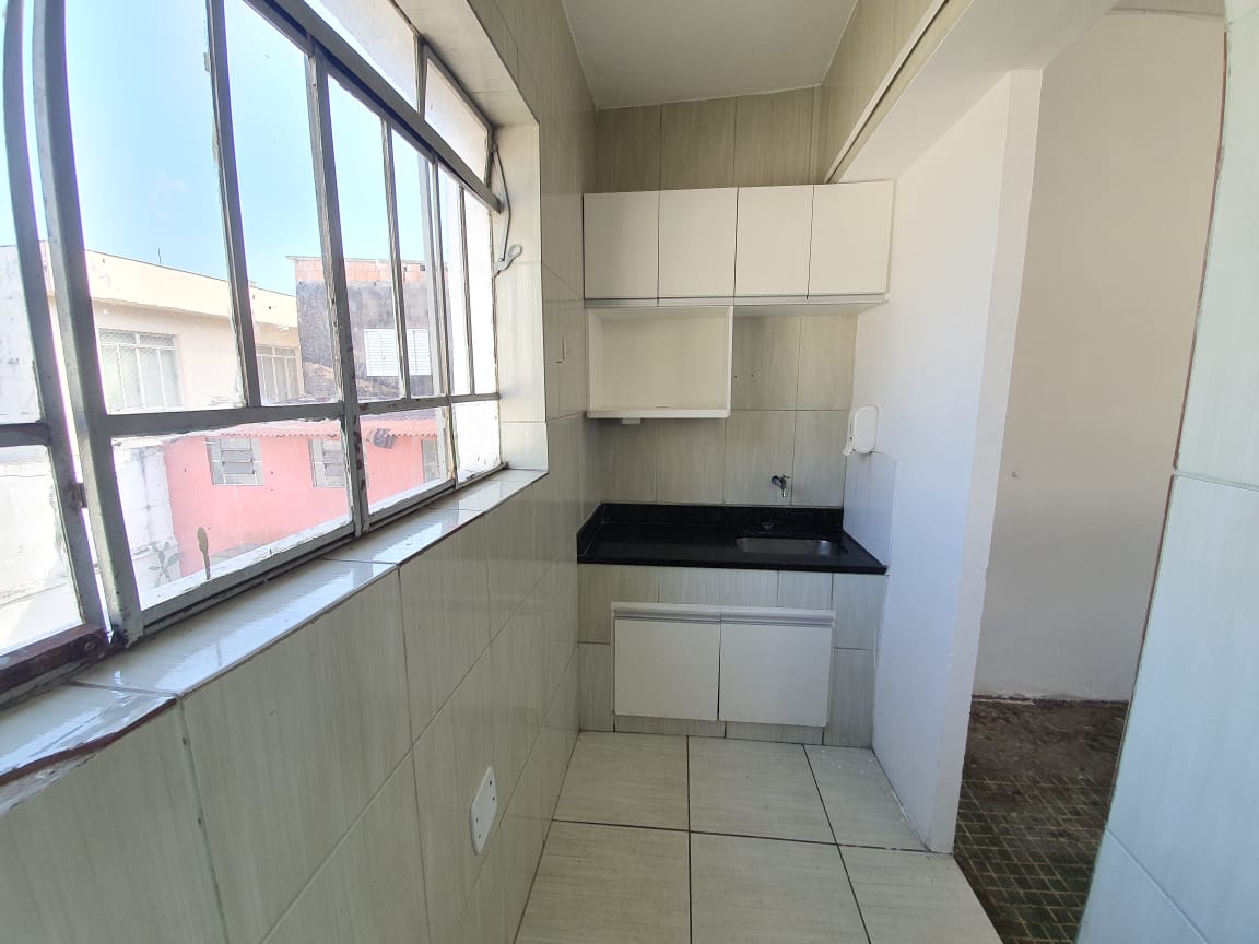 Casa para alugar com 3 quartos, 250m² - Foto 23