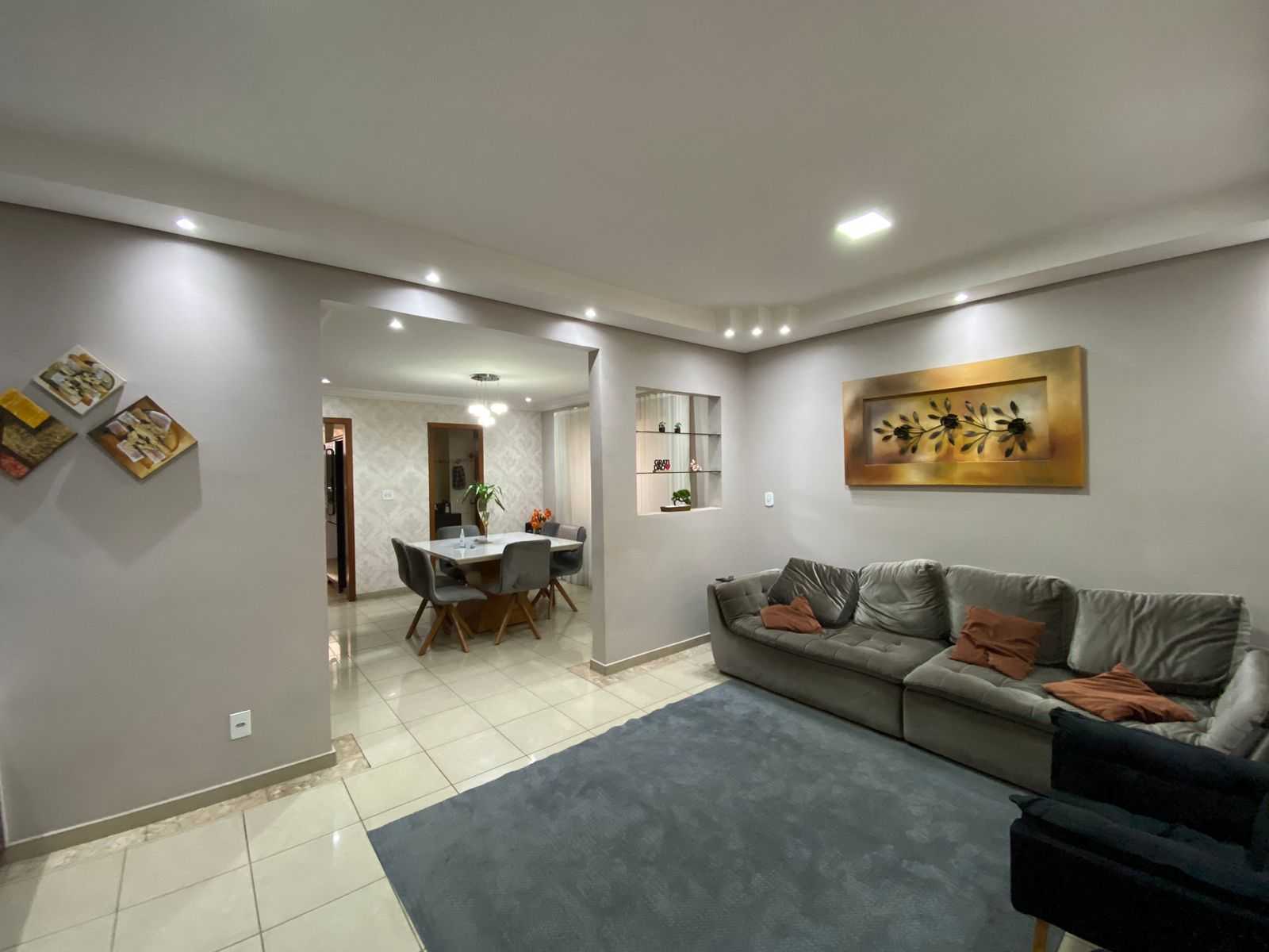 Casa à venda com 3 quartos, 240m² - Foto 5