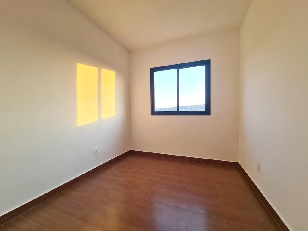 Casa à venda com 3 quartos, 90m² - Foto 5