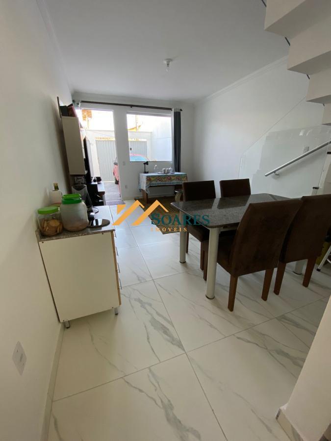 Casa à venda com 2 quartos, 108m² - Foto 1