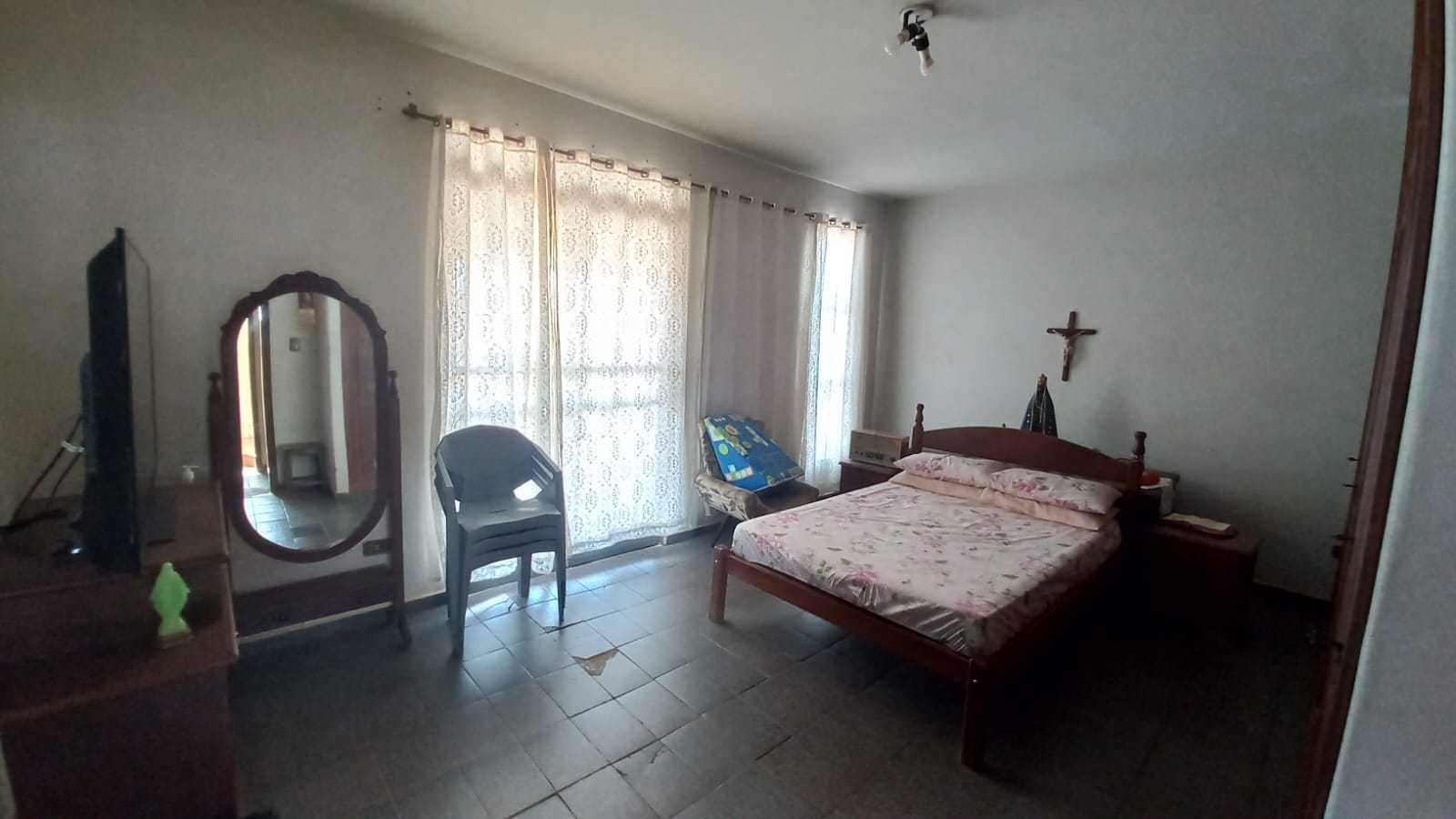 Casa à venda com 3 quartos, 300m² - Foto 17