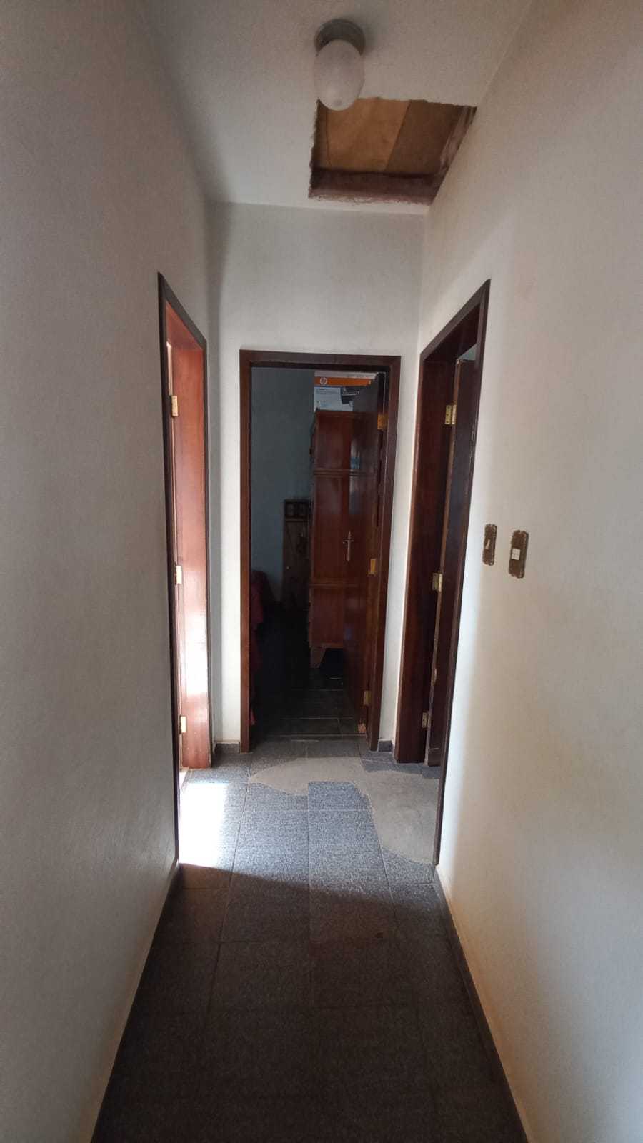 Casa à venda com 3 quartos, 300m² - Foto 13