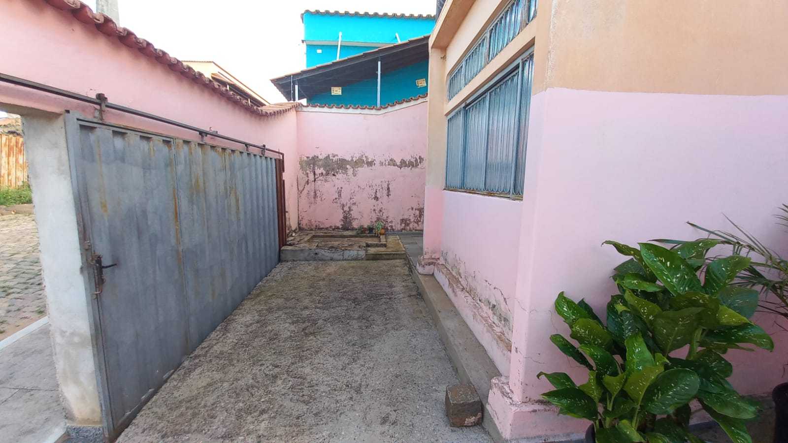 Casa à venda com 3 quartos, 300m² - Foto 3