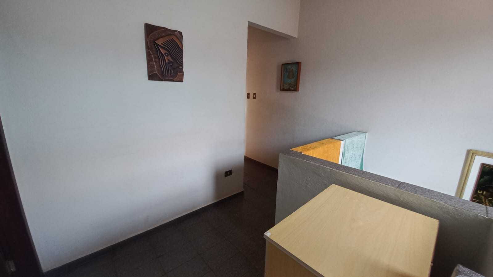 Casa à venda com 3 quartos, 300m² - Foto 12