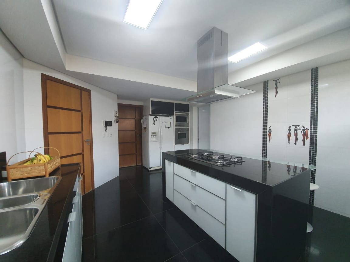 Casa à venda com 3 quartos, 540m² - Foto 6